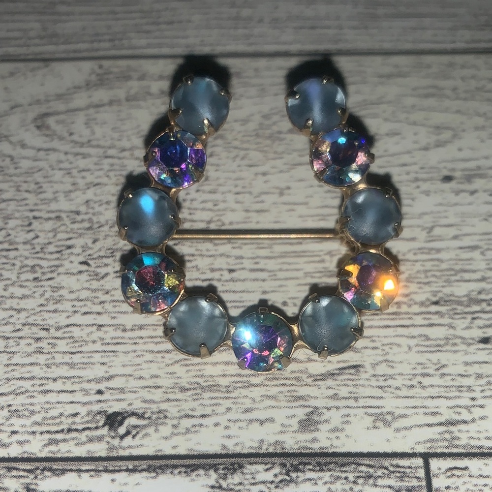 Vintage 1950’s Lucky Horseshoe Aurora Borealis brooch